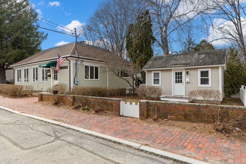 20 Oak St, Beverly, MA 01915