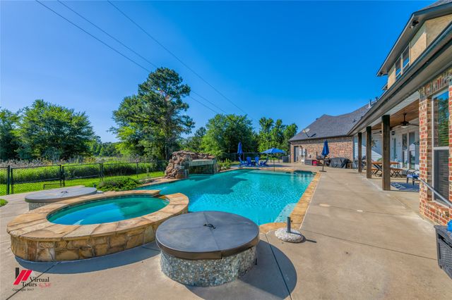 207 Joe Mac Drive, Stonewall, LA 71078