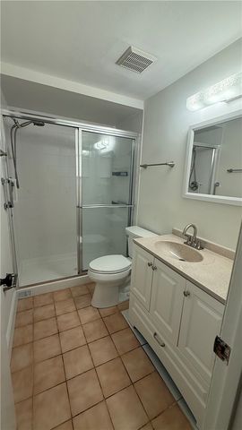 900 Jasmine Lane 102A, Vero Beach, FL 32963