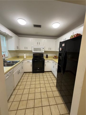 900 Jasmine Lane 102A, Vero Beach, FL 32963