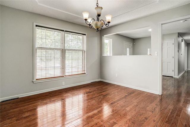 12816 E 57th Street, Kansas City, MO 64133