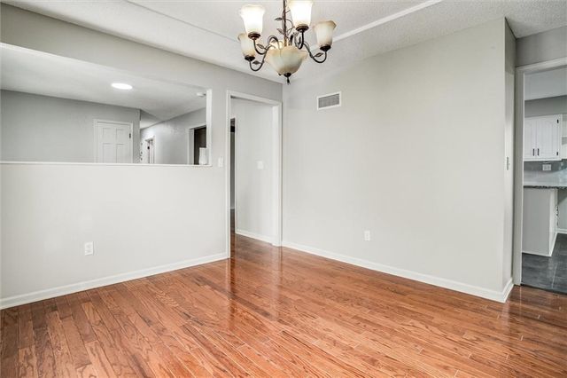 12816 E 57th Street, Kansas City, MO 64133