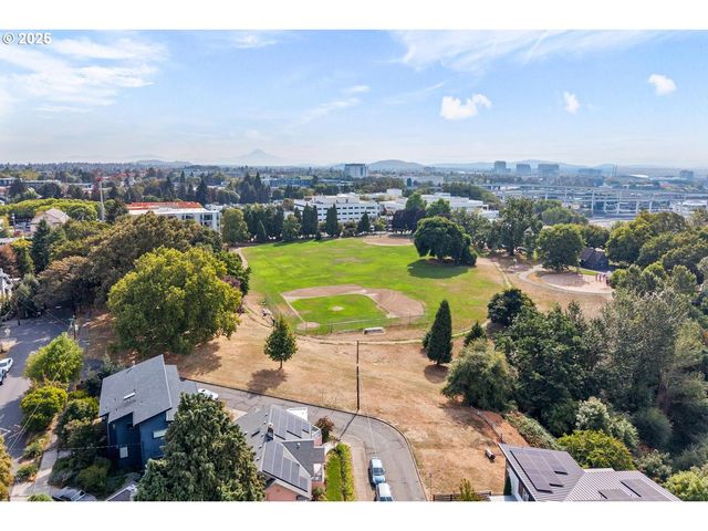 3916 N CONCORD Ave, Portland, OR 97227