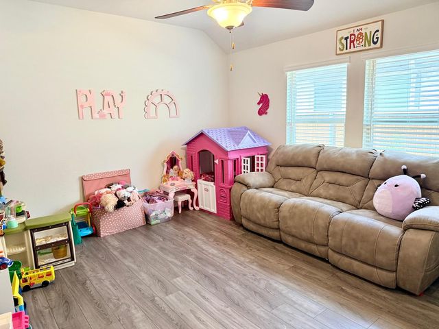 2211 Grassland Avenue, Melissa, TX 75454