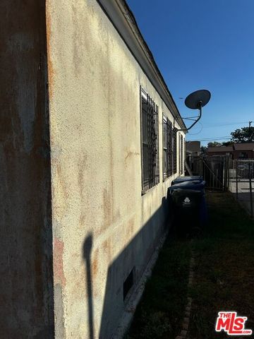 1707 W 65th Place, Los Angeles, CA 90047