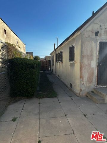 1707 W 65th Place, Los Angeles, CA 90047