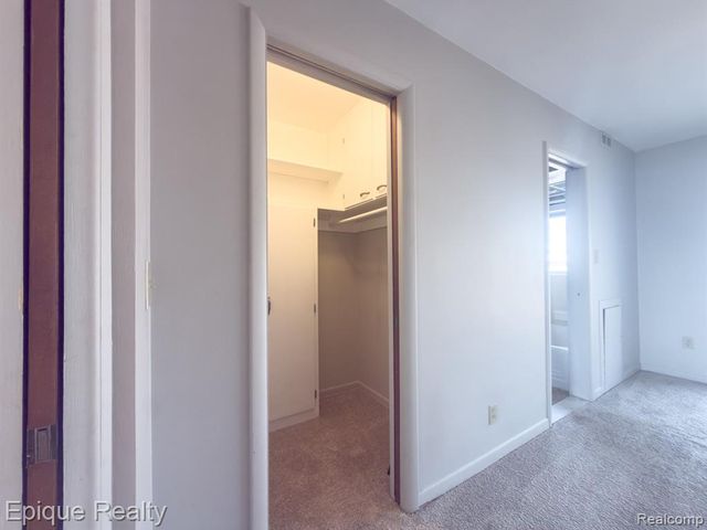 2121 Clawson Avenue 205, Royal Oak, MI 48073