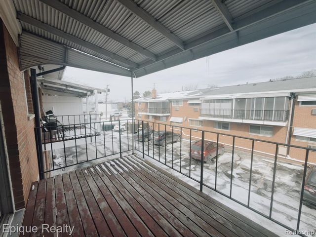 2121 Clawson Avenue 205, Royal Oak, MI 48073