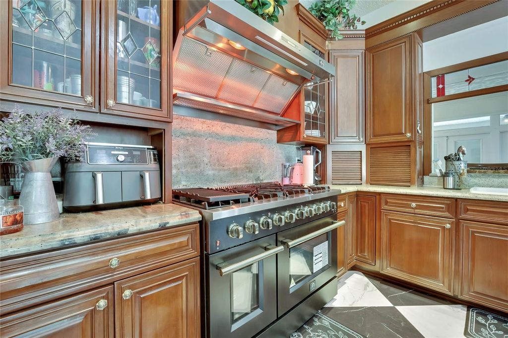 Image 20 of property listing at 5037 WILLOW OAK LANE, Spring Hill, FL 34607