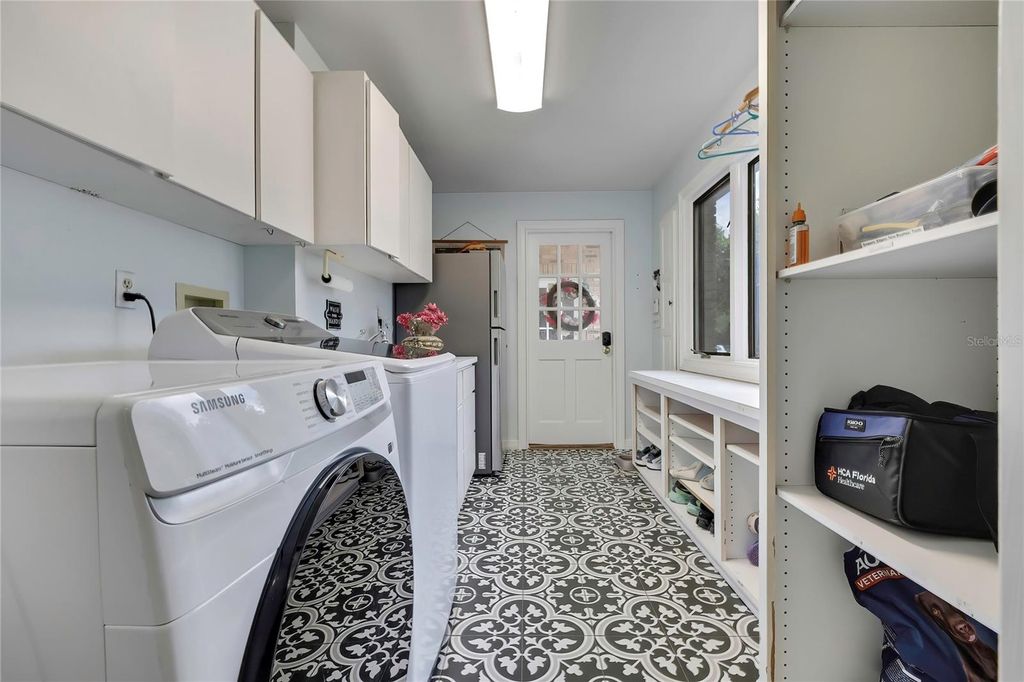 Image 27 of property listing at 5037 WILLOW OAK LANE, Spring Hill, FL 34607