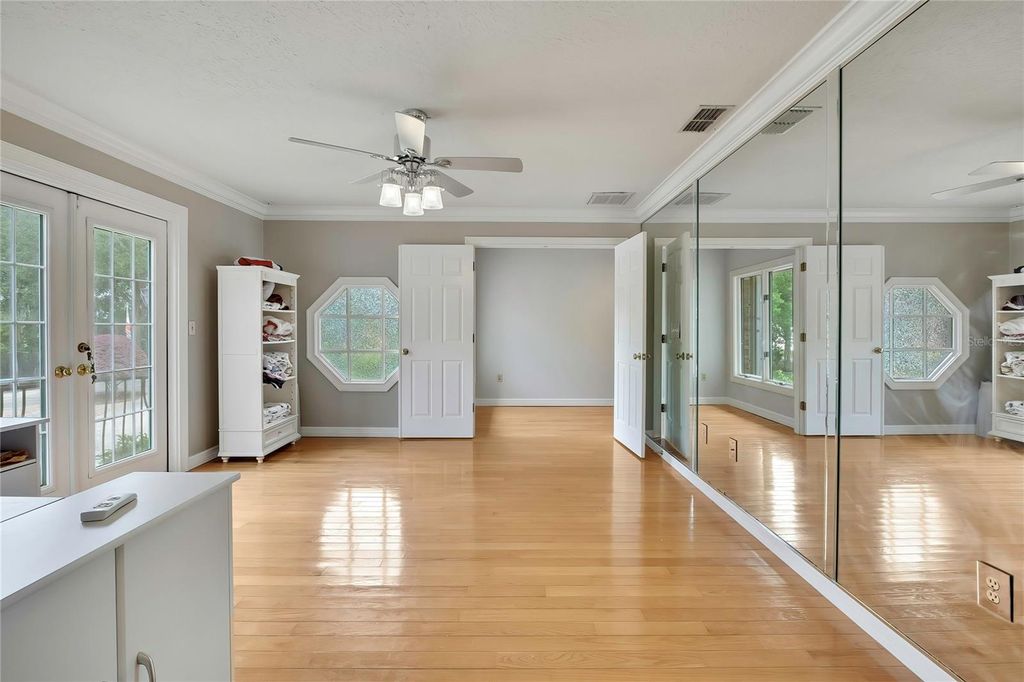 Image 46 of property listing at 5037 WILLOW OAK LANE, Spring Hill, FL 34607