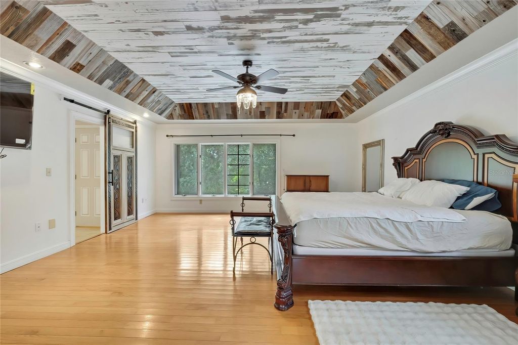 Image 47 of property listing at 5037 WILLOW OAK LANE, Spring Hill, FL 34607