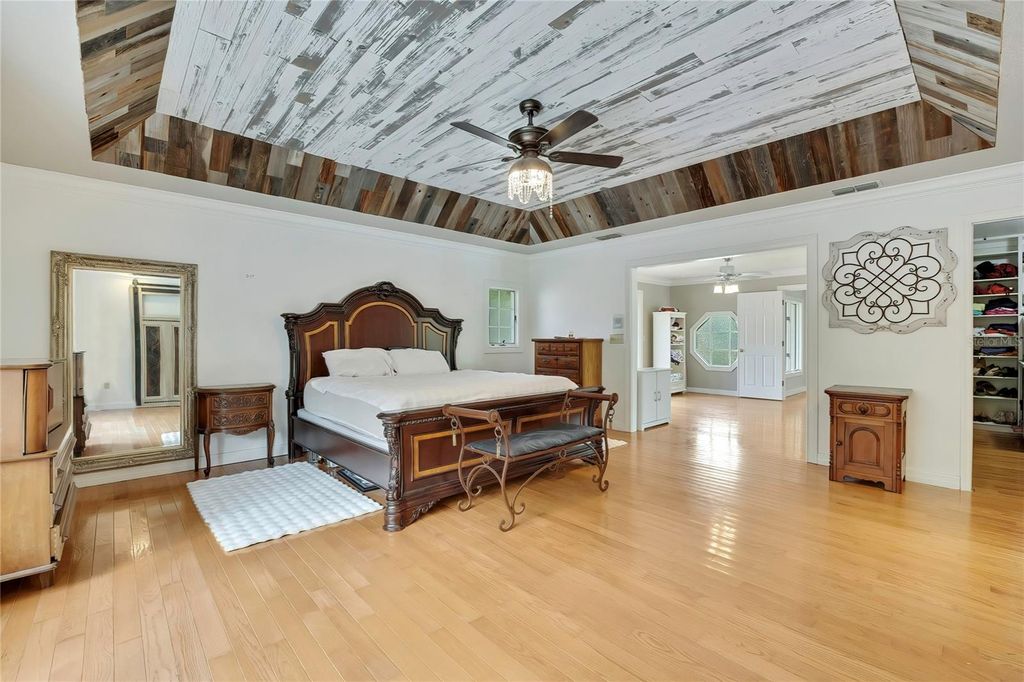 Image 49 of property listing at 5037 WILLOW OAK LANE, Spring Hill, FL 34607