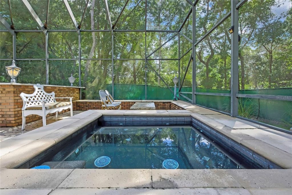 Image 73 of property listing at 5037 WILLOW OAK LANE, Spring Hill, FL 34607