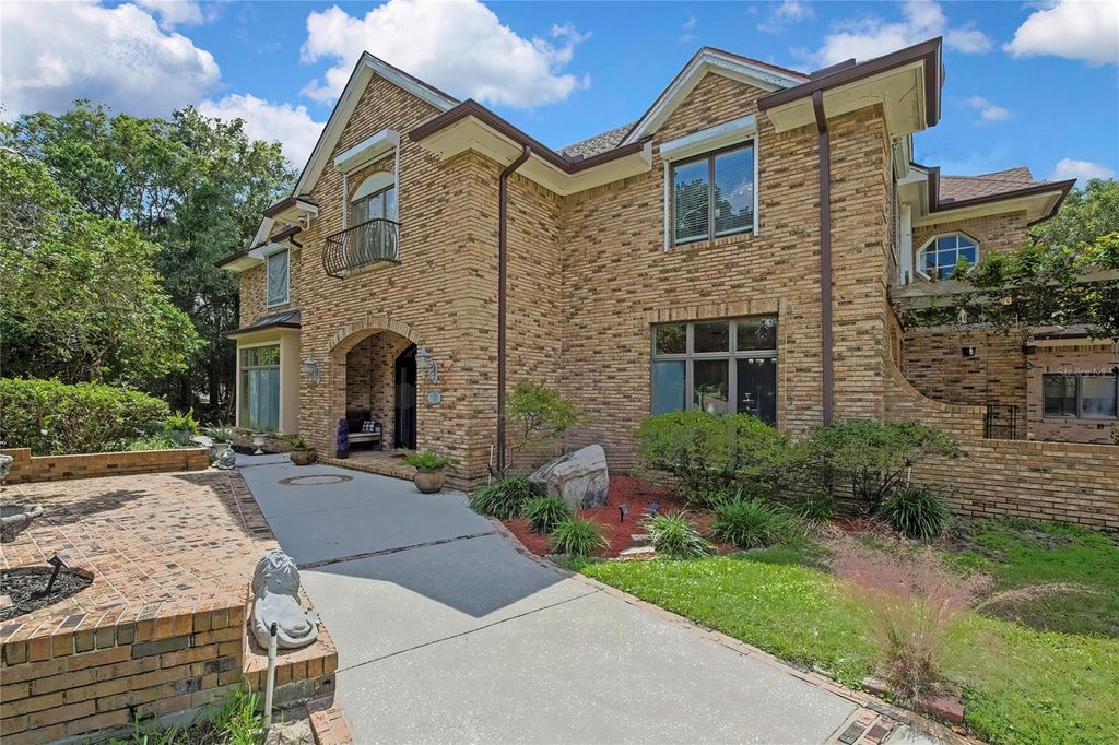 Image 84 of property listing at 5037 WILLOW OAK LANE, Spring Hill, FL 34607