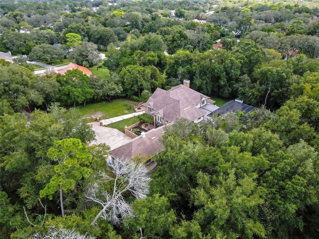 Image 95 of property listing at 5037 WILLOW OAK LANE, Spring Hill, FL 34607