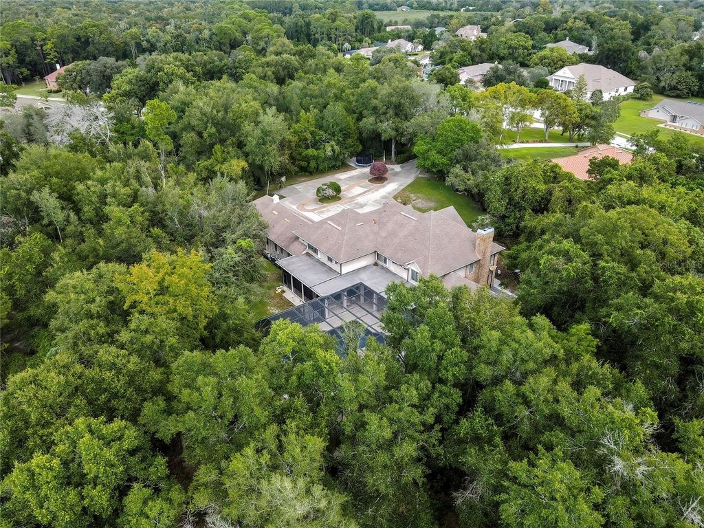 Image 97 of property listing at 5037 WILLOW OAK LANE, Spring Hill, FL 34607
