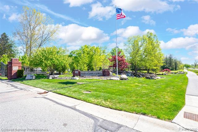 2531 Cedar Brook Court, Rochester Hills, MI 48309