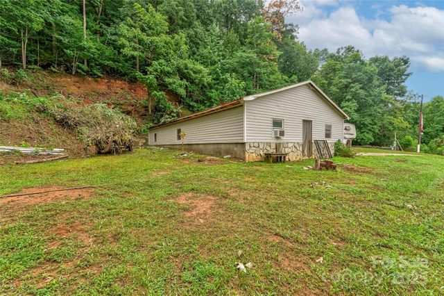 3515 High Peak Valley, Valdese, NC 28690