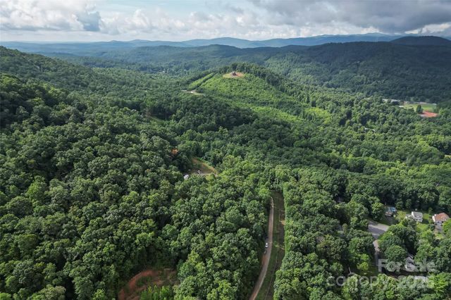 3515 High Peak Valley, Valdese, NC 28690