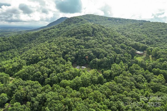 3515 High Peak Valley, Valdese, NC 28690