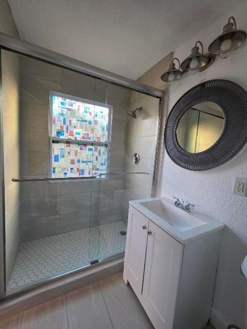 803 Selkirk Street, West Palm Beach, FL 33405