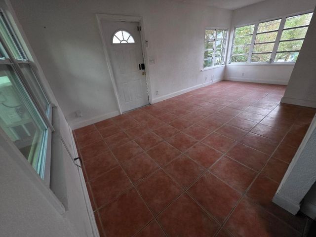 803 Selkirk Street, West Palm Beach, FL 33405