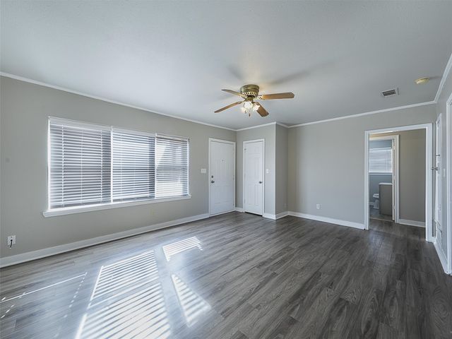 707 Doris Lane, Gunter, TX 75058