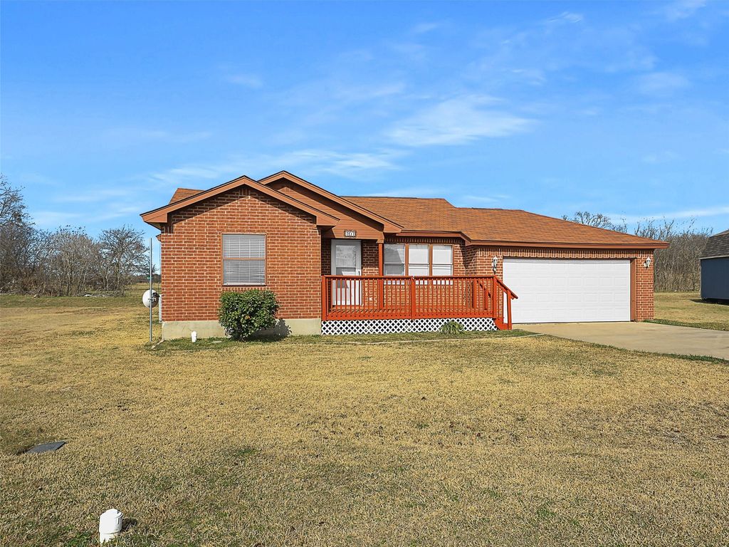 707 Doris Lane, Gunter, TX 75058