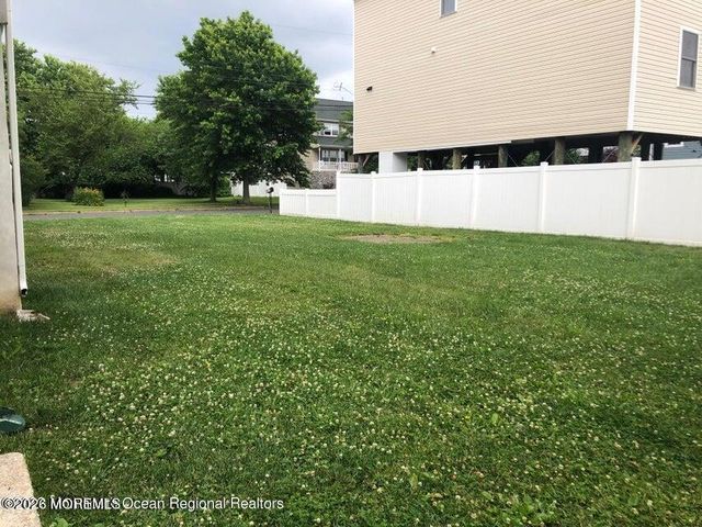 702 Edmunds Avenue, Union Beach, NJ 07735