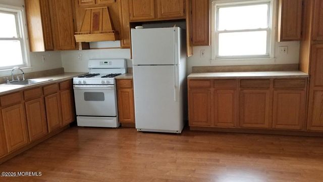 702 Edmunds Avenue, Union Beach, NJ 07735