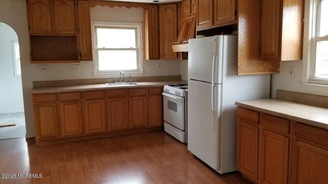 702 Edmunds Avenue, Union Beach, NJ 07735