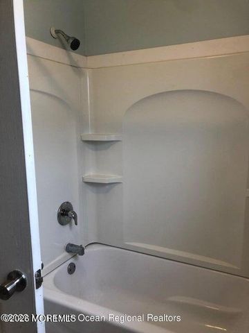 702 Edmunds Avenue, Union Beach, NJ 07735