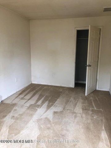 702 Edmunds Avenue, Union Beach, NJ 07735