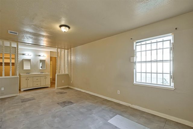 4307 Akard Street, Houston, TX 77047