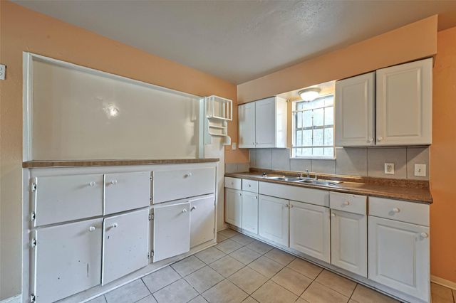 4307 Akard Street, Houston, TX 77047