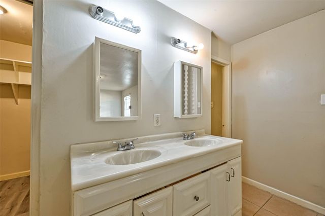 4307 Akard Street, Houston, TX 77047