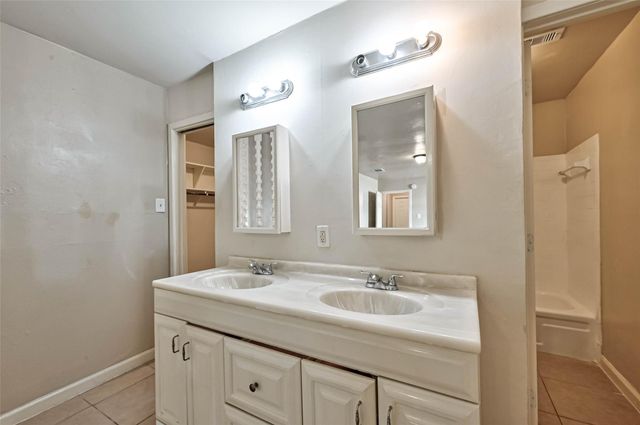 4307 Akard Street, Houston, TX 77047