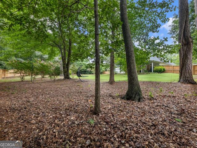 835 Winding Grove Lane, Loganville, GA 30052