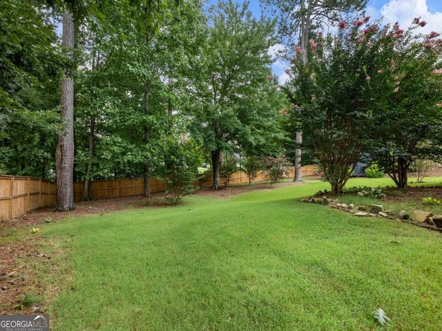 835 Winding Grove Lane, Loganville, GA 30052