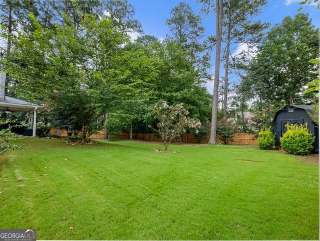 835 Winding Grove Lane, Loganville, GA 30052