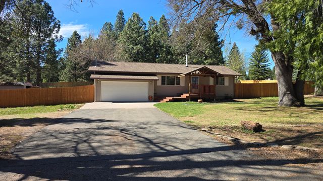 2917 Cantara Road, Mount Shasta, CA 96067