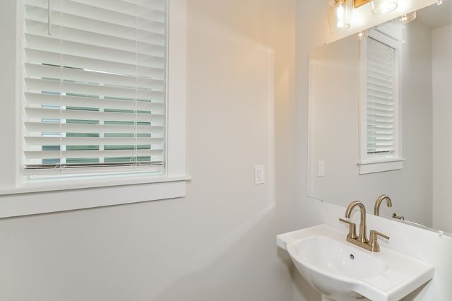 228 Sounder Cir, La Vergne, TN 37086