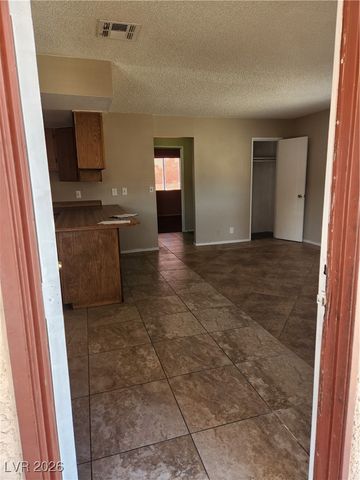 628 Triest Court, Las Vegas, NV 89110