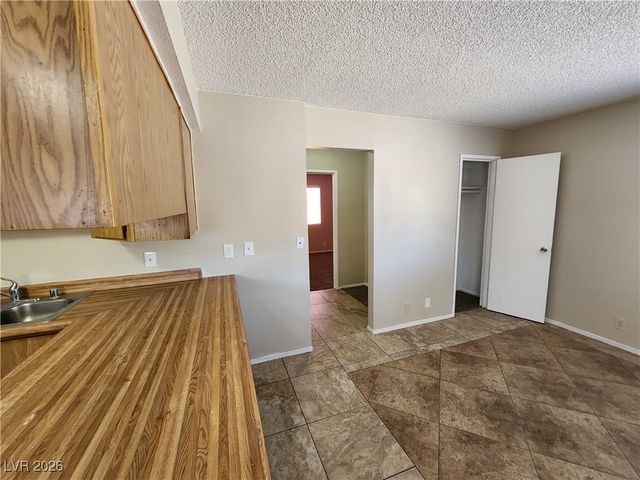 628 Triest Court, Las Vegas, NV 89110