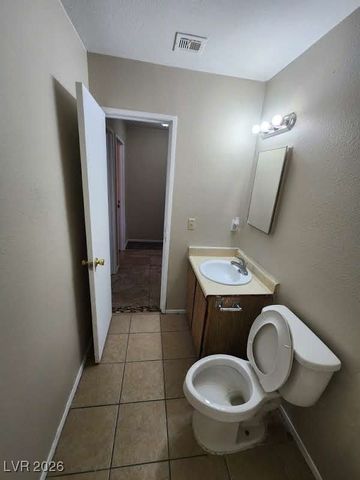 628 Triest Court, Las Vegas, NV 89110