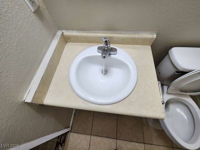 628 Triest Court, Las Vegas, NV 89110