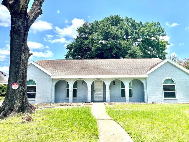 9626 Hearthwood Drive, Houston, TX 77040
