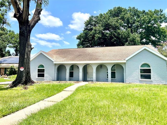 9626 Hearthwood Drive, Houston, TX 77040