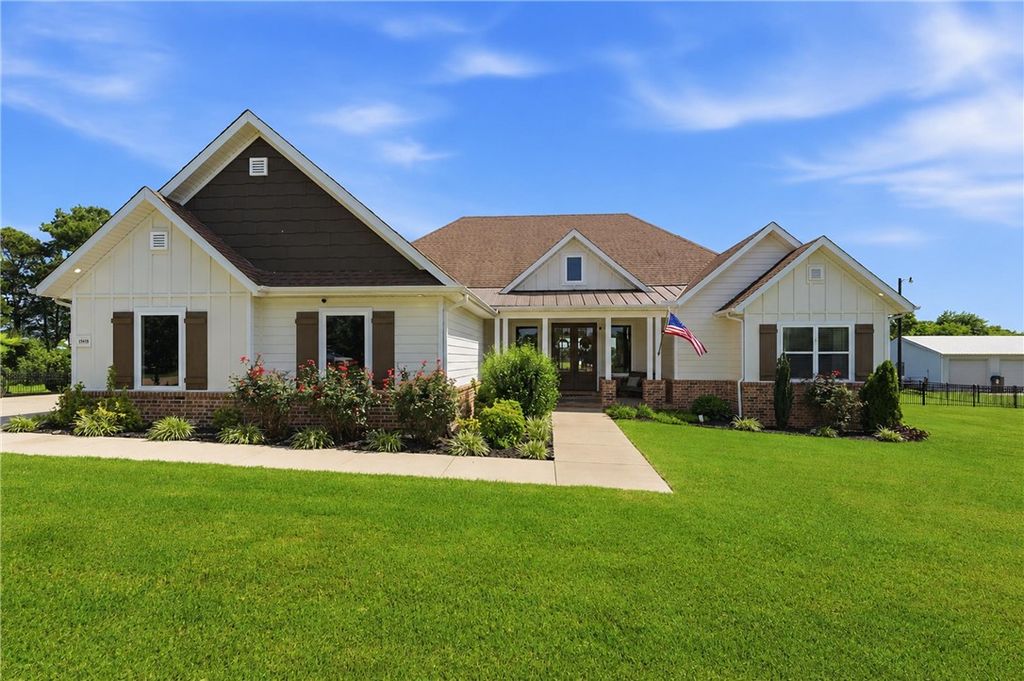 13615 Bethel Blacktop Road, Farmington, AR 72730